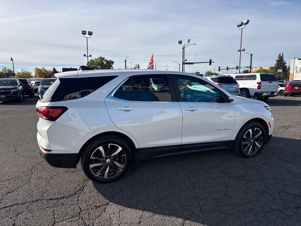 Used 2022 Chevrolet Equinox LT AWD/4WD image 10