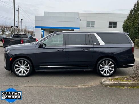 Used 2022 Cadillac Escalade ESV Premium Luxury Platinum image 4