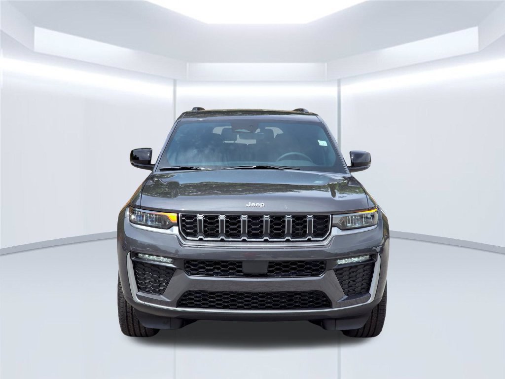 New 2026 Jeep Grand Cherokee L Limited w/ Trailer Tow Package AWD/4WD image 15