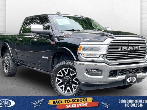 Used 2021 RAM 2500 Laramie AWD/4WD image 1