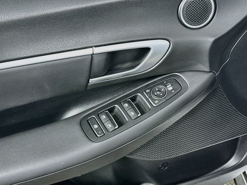 Used 2025 Hyundai Sonata SEL FWD image 15