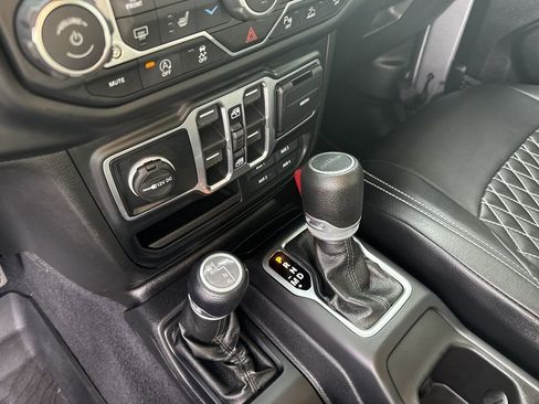 Used 2020 Jeep Gladiator Sport w/ Quick Order Package 24S image 32