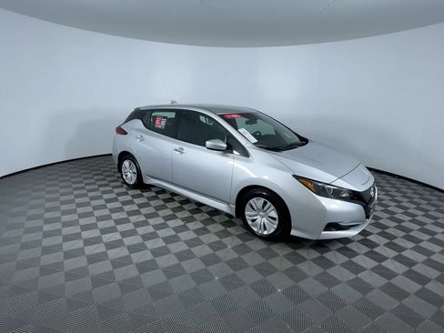 Certified 2025 Nissan Leaf S image 2