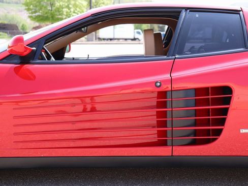 Used 1987 Ferrari Testarossa image 19