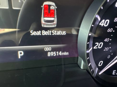 Used 2022 Toyota Highlander Limited FWD image 31
