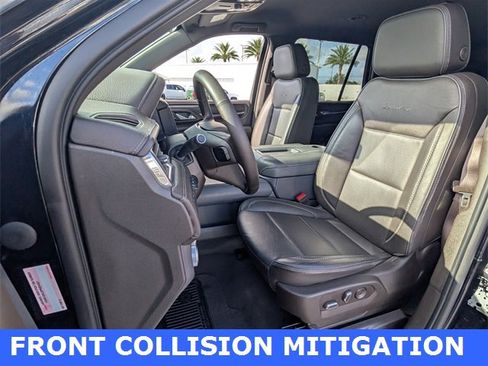 Certified 2023 GMC Yukon Denali image 5