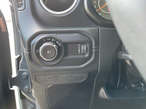 Used 2024 Jeep Wrangler Sahara w/ Safety Group image 11