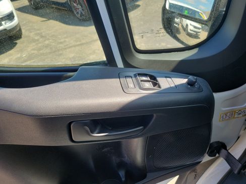 Used 2025 RAM ProMaster 3500 w/ Convenience Group FWD image 7