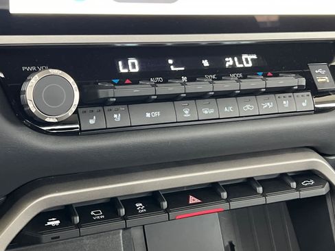 Used 2026 Toyota Tundra Platinum image 22