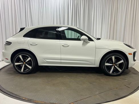 Used 2026 Porsche Macan AWD/4WD image 39