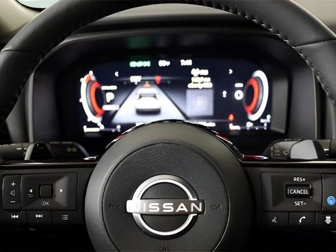 Used 2024 Nissan Rogue SL w/ SL Premium Package image 16