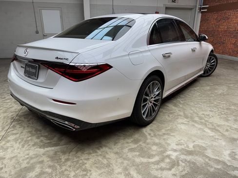 Used 2025 Mercedes-Benz S 580 4MATIC Sedan image 5