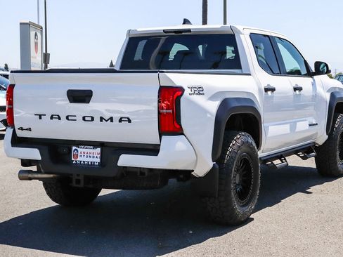 Used 2026 Toyota Tacoma TRD Off-Road AWD/4WD image 7