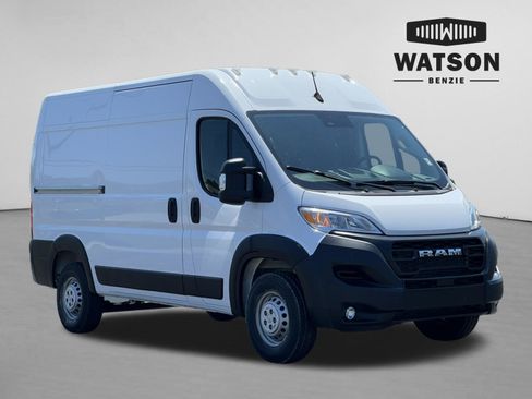 Used 2025 RAM ProMaster 2500 w/ Convenience Group FWD image 1