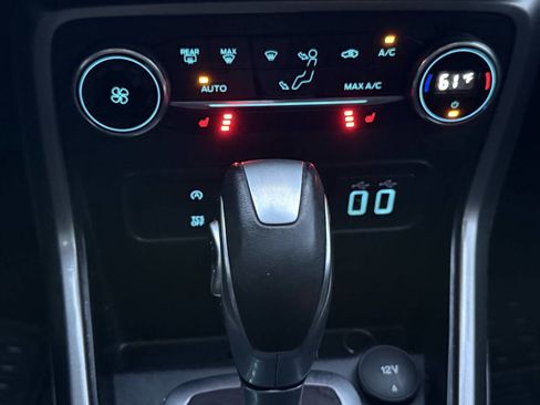 Used 2019 Ford EcoSport SE w/ SE Convenience Package FWD image 20