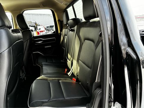 Used 2019 RAM 1500 Laramie image 16