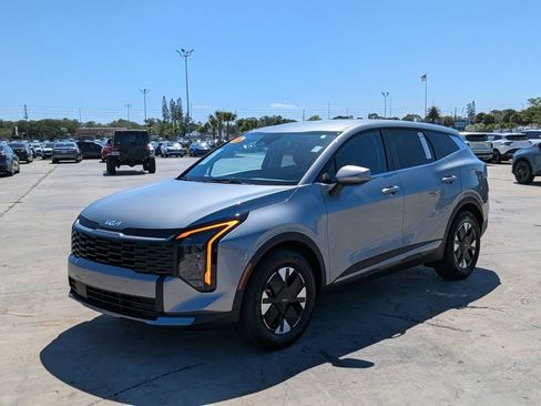 Certified 2026 Kia Sportage LX image 4