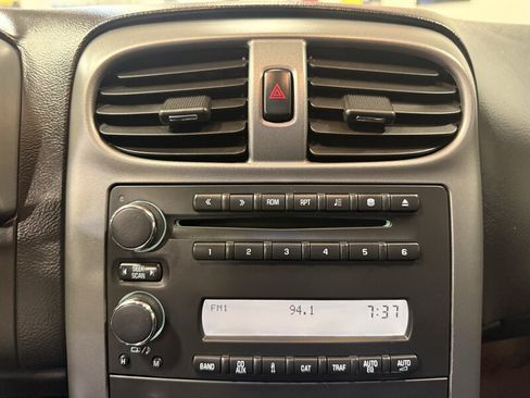 Used 2006 Chevrolet Corvette Coupe w/ Preferred Equipment Group RWD image 28