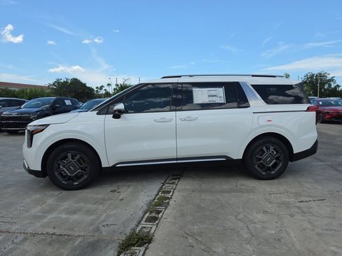 New 2027 Kia Carnival SX FWD image 5