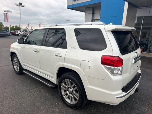 Used 2012 Toyota 4Runner Limited AWD/4WD image 8