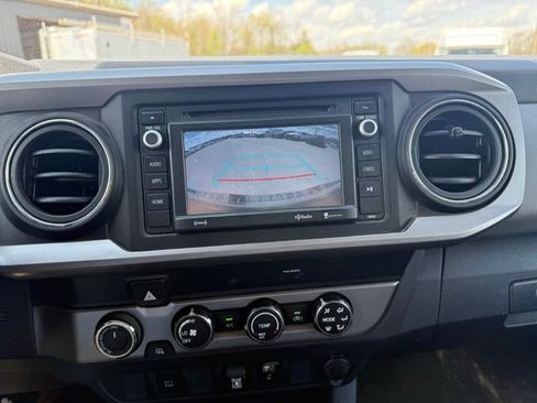Used 2019 Toyota Tacoma SR5 image 14