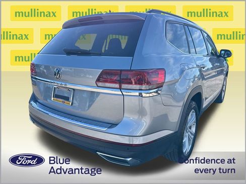 Used 2021 Volkswagen Atlas SE w/ Panoramic Sunroof Package image 4