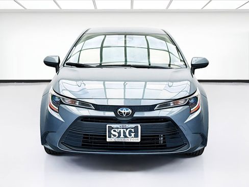 Used 2023 Toyota Corolla LE w/ Carpet Mat Package (TMS) FWD image 2