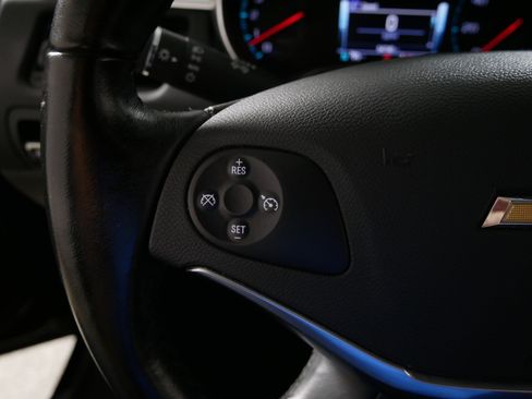 Used 2019 Chevrolet Impala Premier FWD image 28