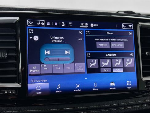Used 2022 Chrysler Pacifica Touring-L AWD/4WD image 14