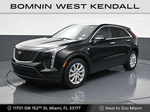 Used 2022 Cadillac XT4 Luxury w/ Driver Awareness Package FWD image 1