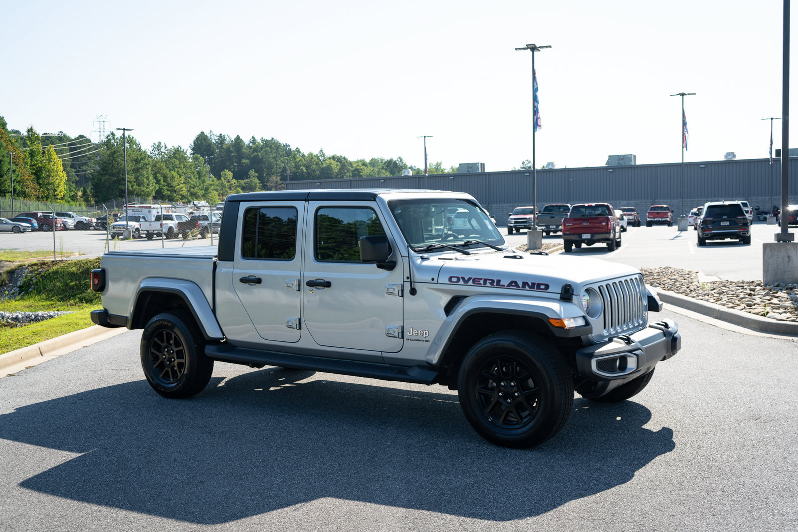 Used 2023 Jeep Gladiator Overland AWD/4WD image 12