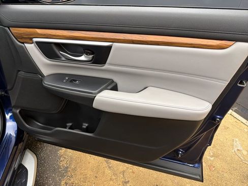 Used 2017 Honda CR-V Touring image 27