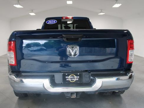 Used 2024 RAM 3500 Tradesman w/ Chrome Appearance Group AWD/4WD image 8
