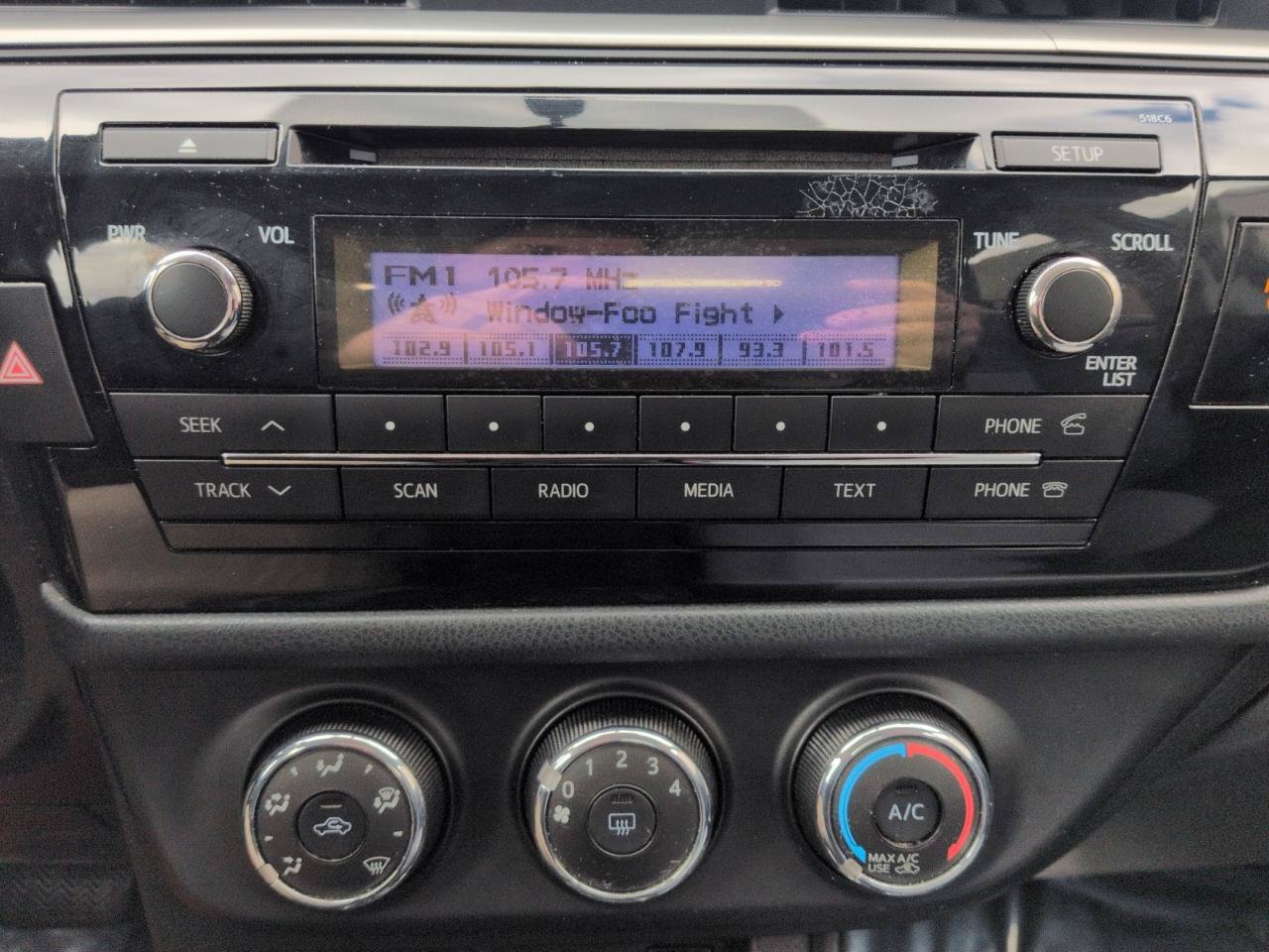 Used 2014 Toyota Corolla L FWD image 22