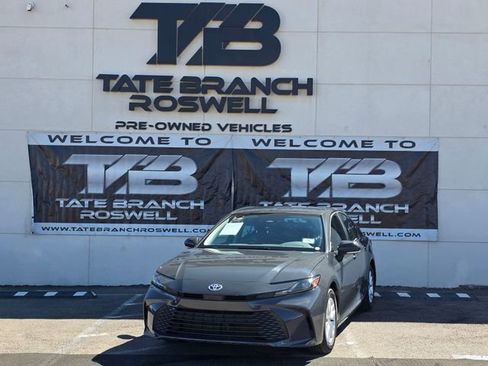 Used 2025 Toyota Camry LE image 2