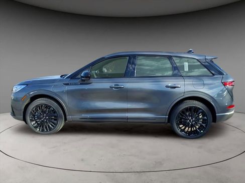 New 2026 Lincoln Corsair Grand Touring w/ Jet Appearance Package AWD/4WD image 2