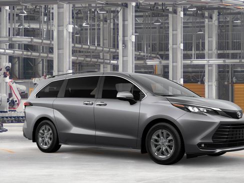 New 2026 Toyota Sienna XLE FWD image 14