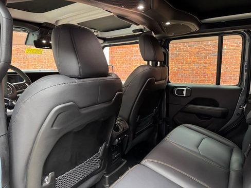 Used 2024 Jeep Wrangler Unlimited Sahara w/ Technology Group image 24