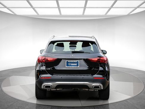 Certified 2026 Mercedes-Benz GLA 250 image 3