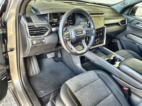 Certified 2025 GMC Acadia Elevation image 10