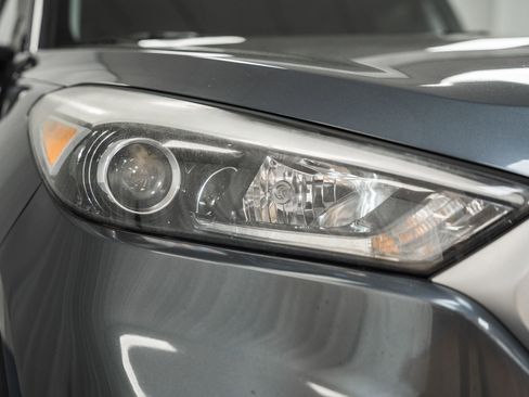 Used 2017 Hyundai Tucson Sport w/ Cargo Package image 13