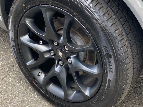 Used 2022 Dodge Durango R/T w/ Tow 'N Go Package AWD/4WD image 24