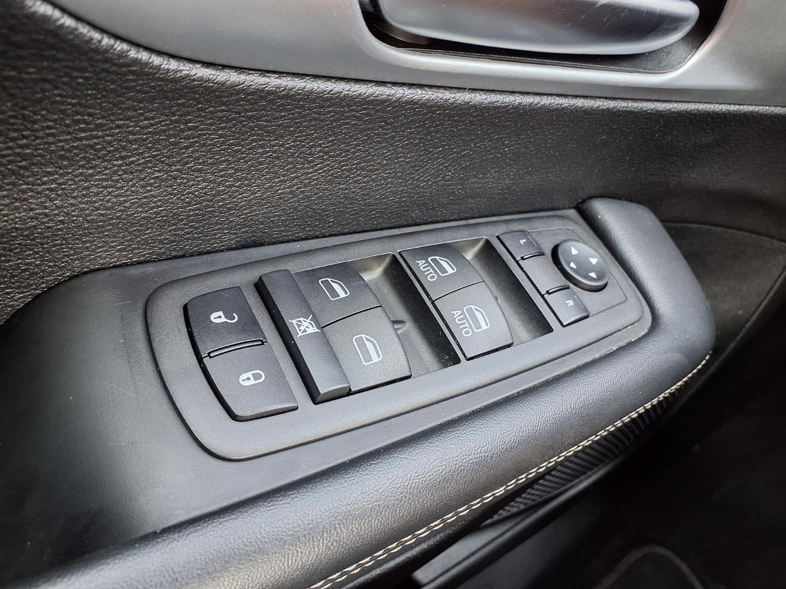 Certified 2023 Chrysler Pacifica Touring-L w/ S Appearance Package AWD/4WD image 18