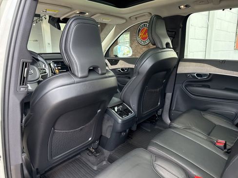 Used 2022 Volvo XC90 T6 Inscription w/ Advanced Package image 7