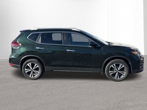 Used 2020 Nissan Rogue SV w/ Premium Package image 6