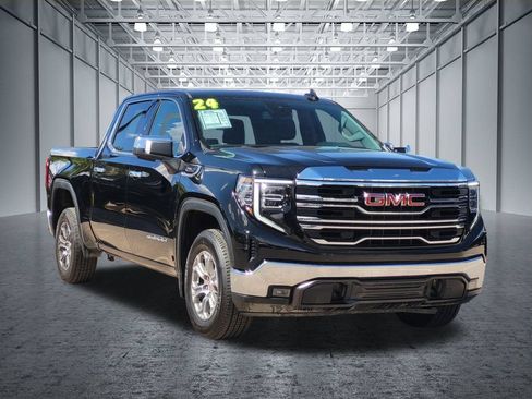 Certified 2024 GMC Sierra 1500 SLT RWD image 3