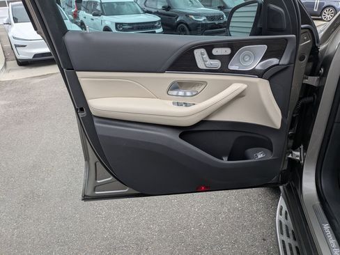 Used 2020 Mercedes-Benz GLE 350 4MATIC image 12