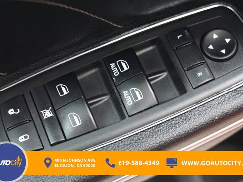 Used 2018 Dodge Charger R/T Scat Pack image 20