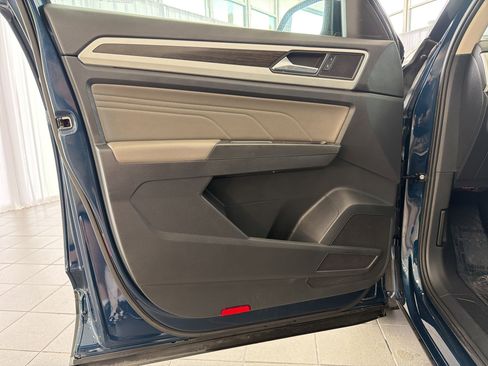 Used 2023 Volkswagen Atlas SE image 20