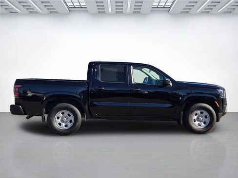 Certified 2023 Nissan Frontier S w/ Technology Package RWD image 3